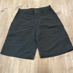 Men’s The North Face | 100% Nylon Shorts | Size 32 | Charcoal